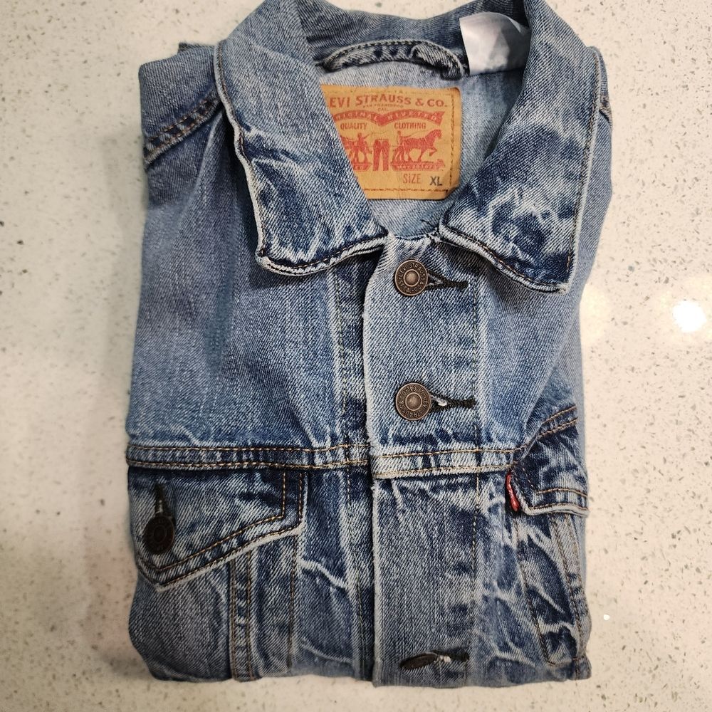 Levi's Vintage Light Blue Denim Jean Jacket - Picture 2 of 10